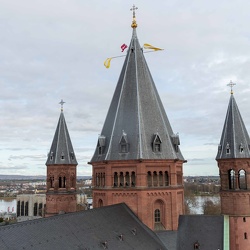 AKTUELL